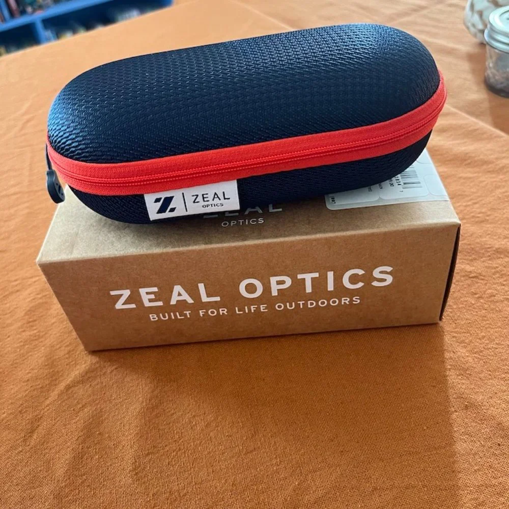 Zeal Sunglasses - Ande Cat-Eye Polarized VGUC